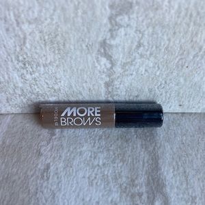 Model Co more brows fibre gel light med NWT